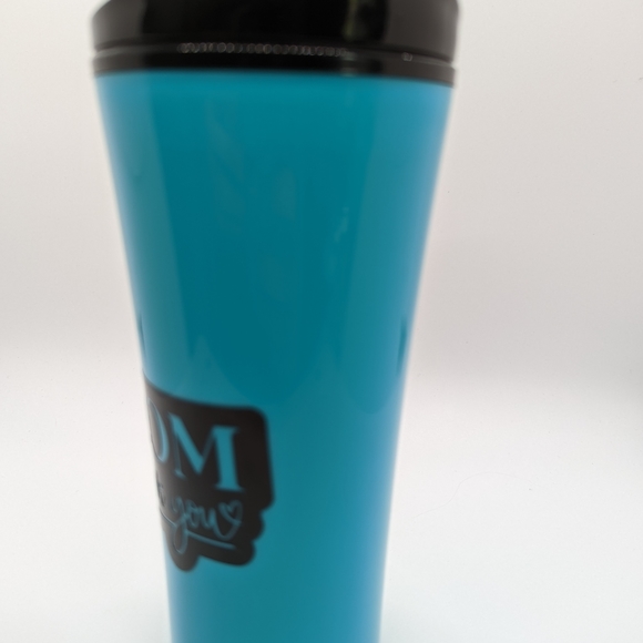Travel Mug Mom - Picture 2 of 4